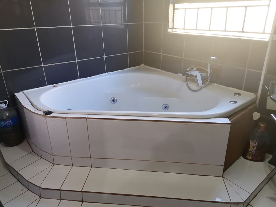 3 Bedroom Property for Sale in Freedom Park Free State